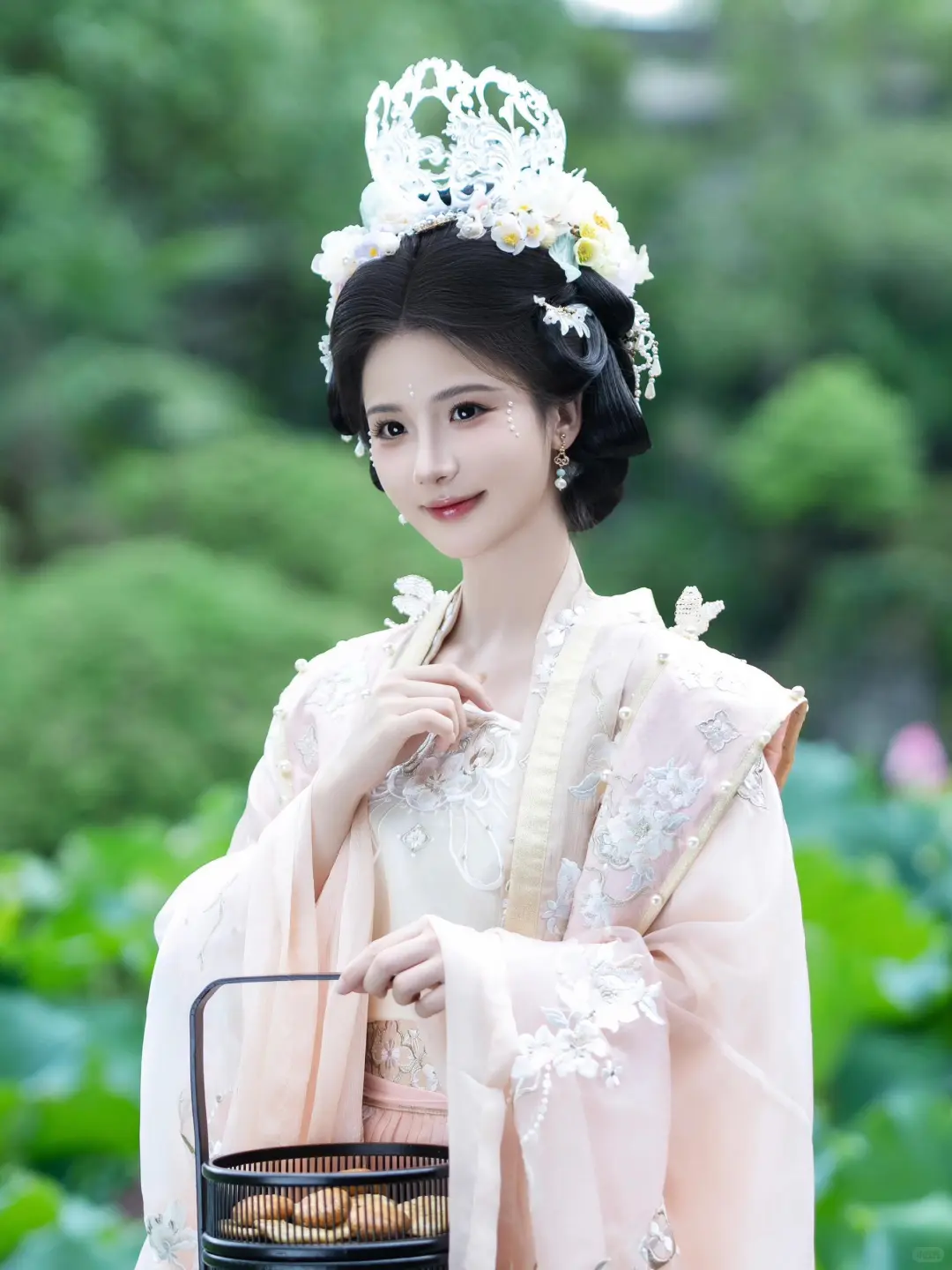 大家要的宋制簪花来啦！！！真的是绝美✨