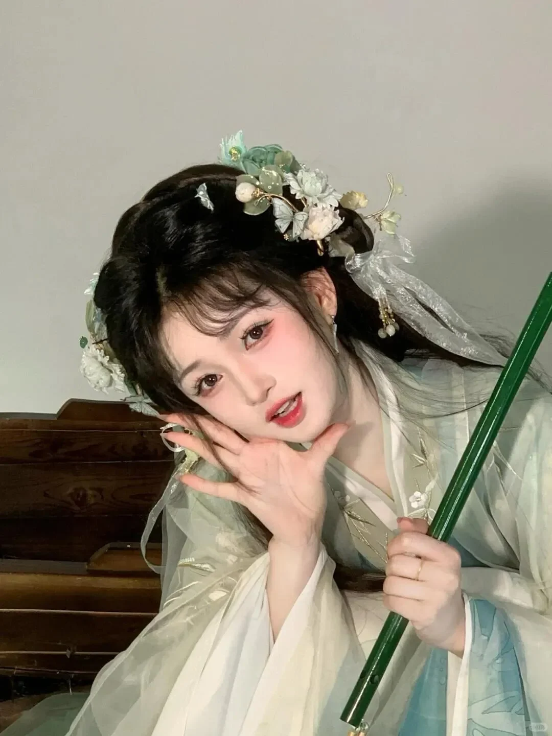 “小师妹今天终于露面啦！”