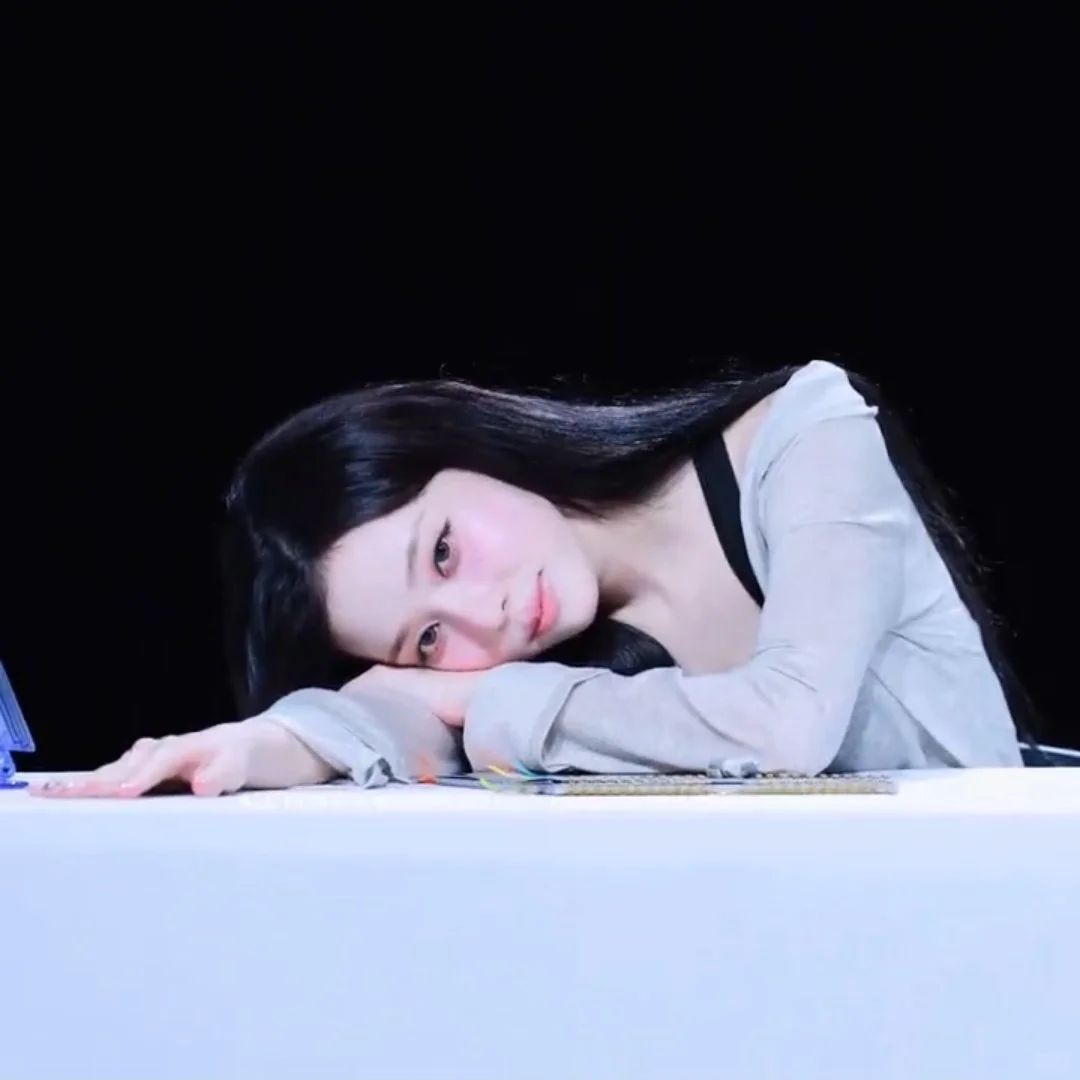 老肩巨滑～胸前的痣好迷人