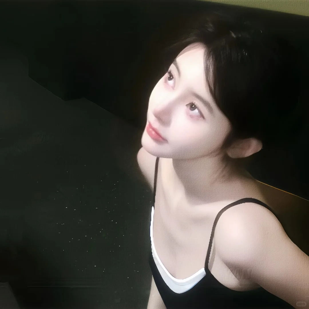 WeChat自用单人女生头像