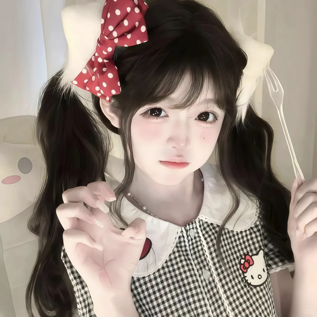 𝑾𝒆𝑪𝒉𝒂𝒕可爱甜妹女头