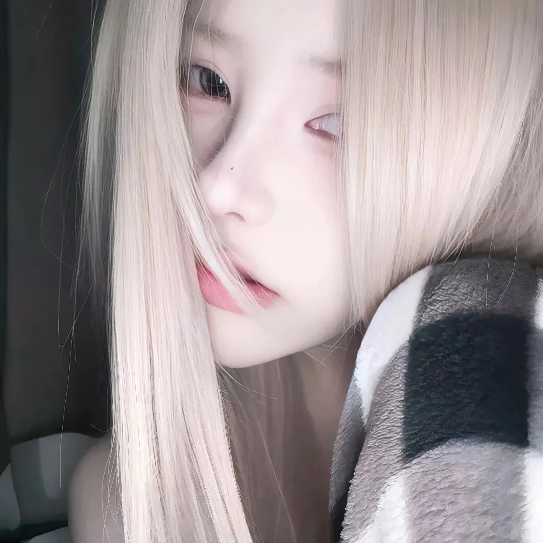 𝓦𝓮𝓒𝓱𝓪𝓽轻奢女头