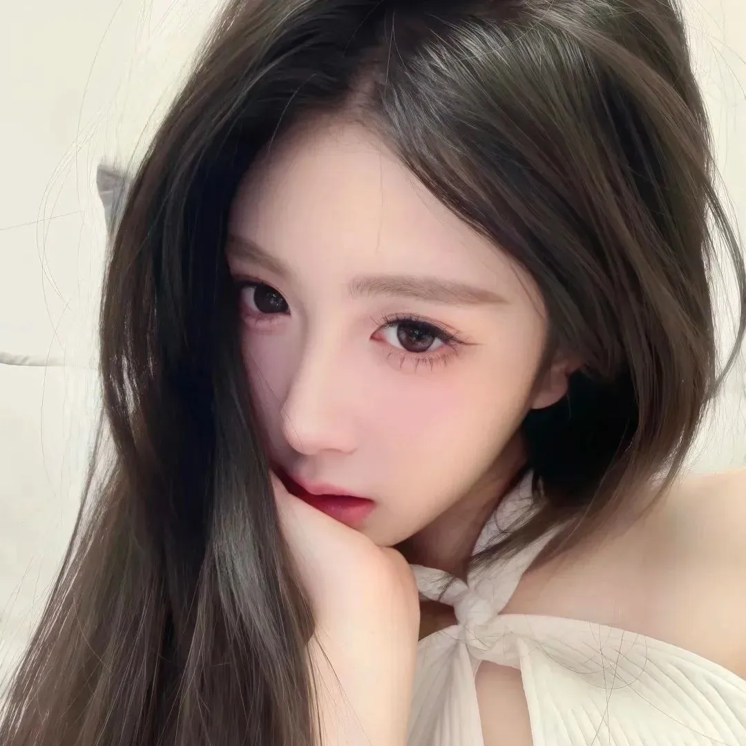 𝓦𝓮𝓒𝓱𝓪𝓽轻奢女头