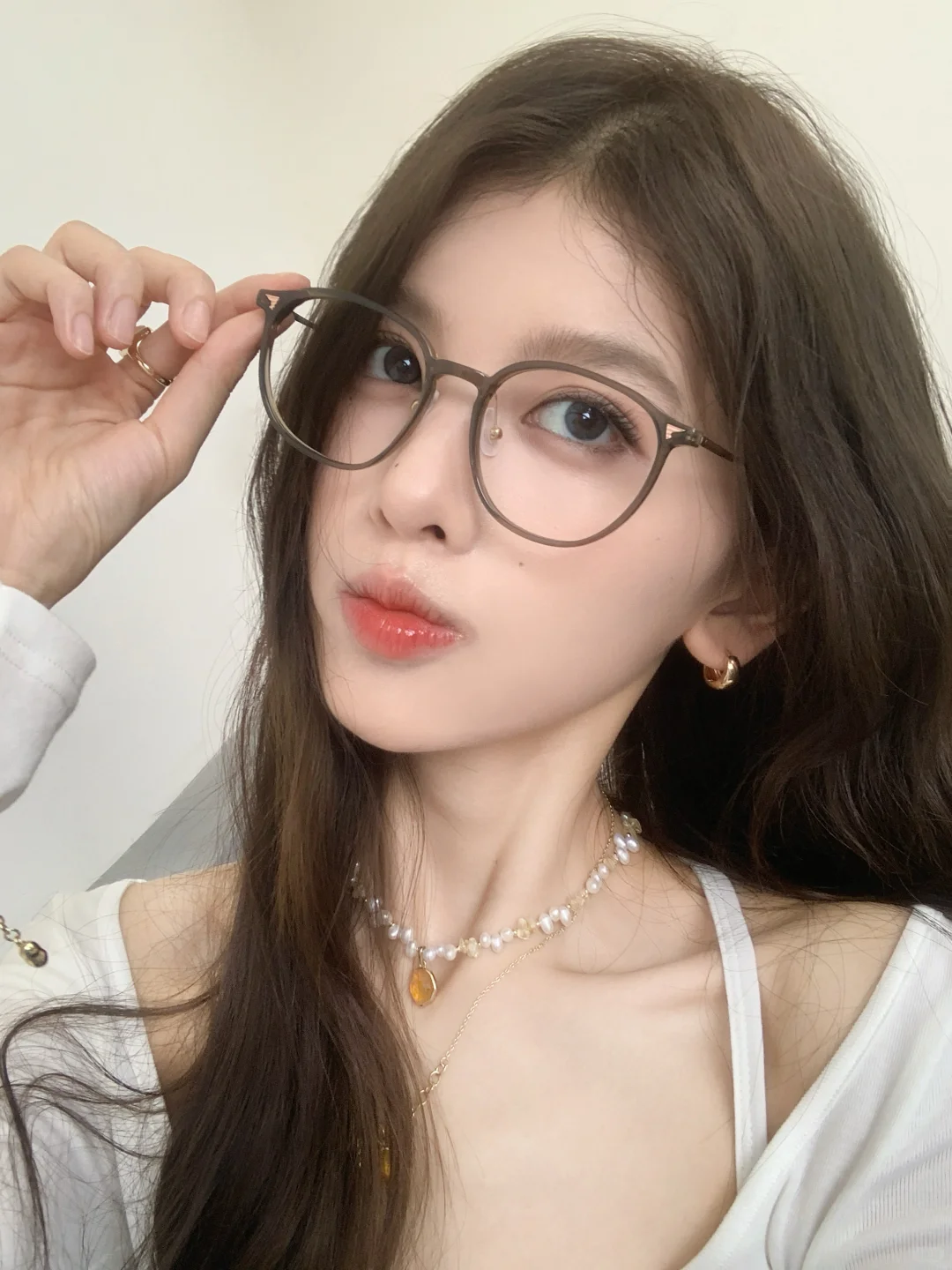 今天戴眼镜