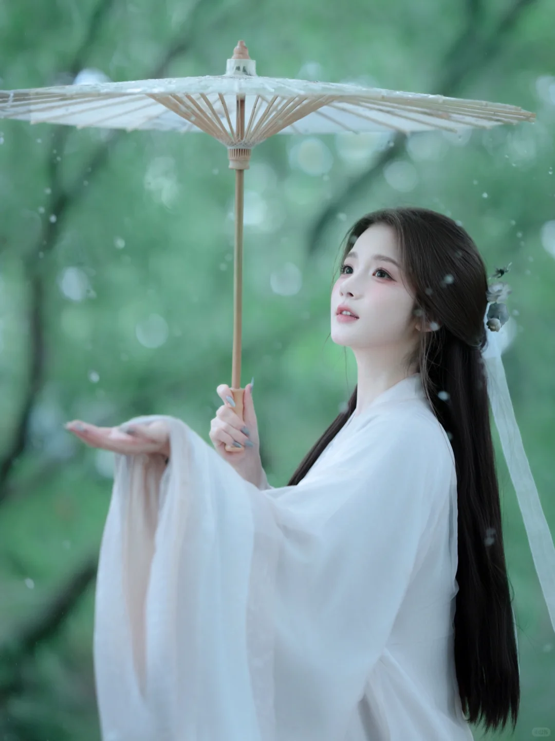 苏州雨中清冷感竹筏汉服🍃真江南氛围拉满❗️