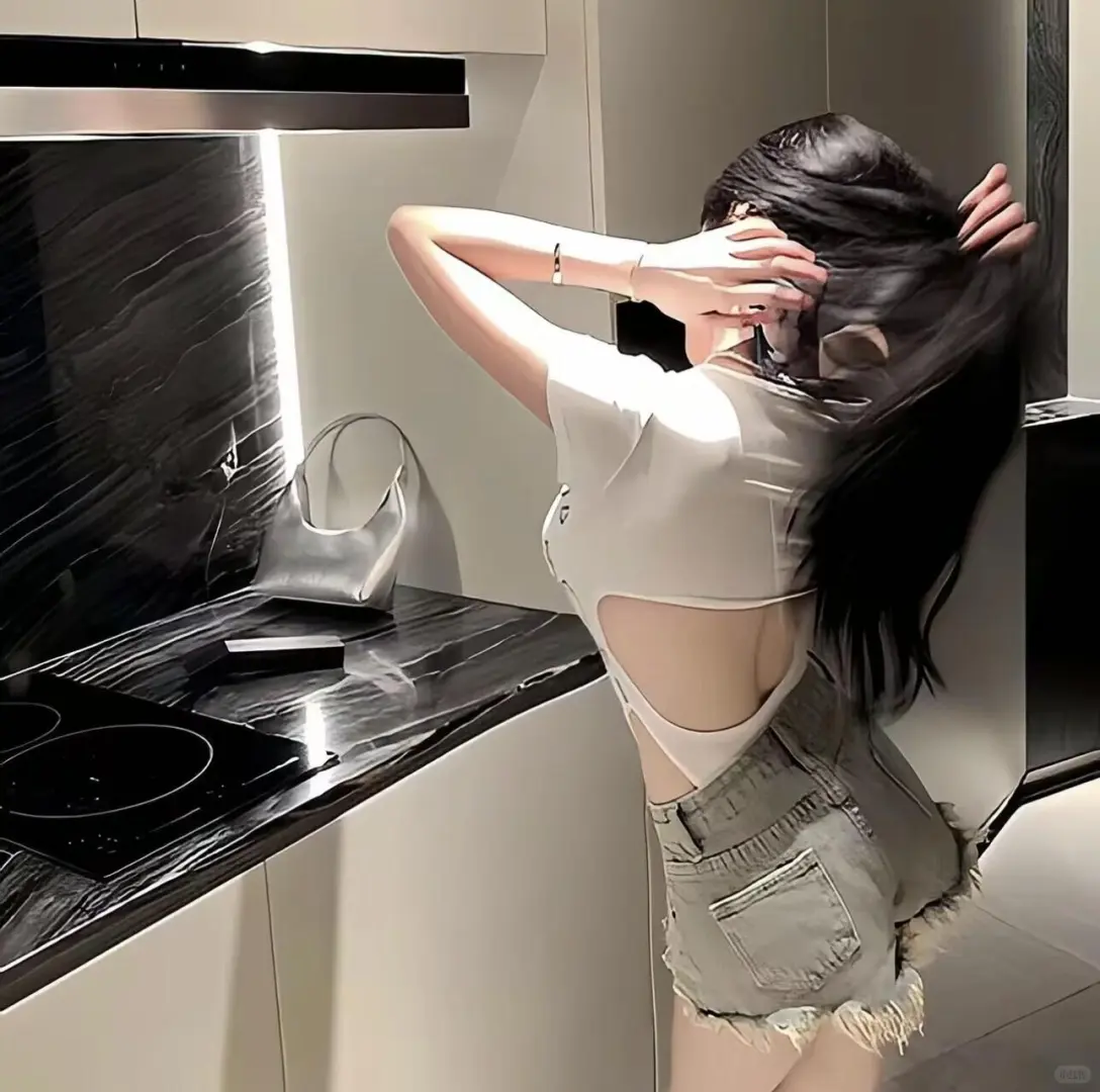 𝙒𝙚𝘾𝙝𝙖𝙩｜性感女生头像
