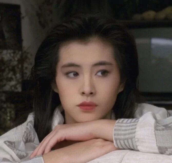 小时候最喜欢的姐姐