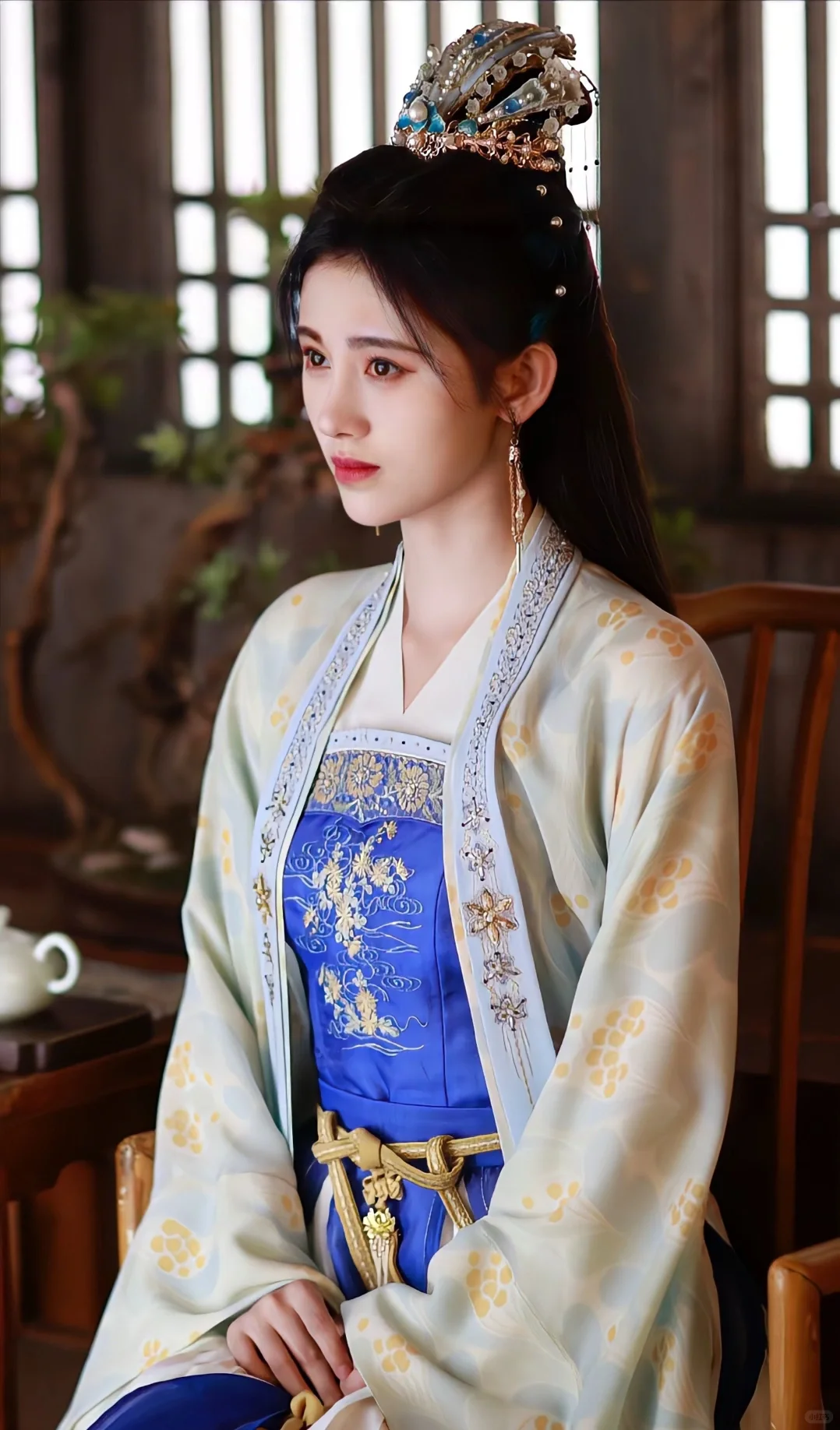 姜保宁服饰①