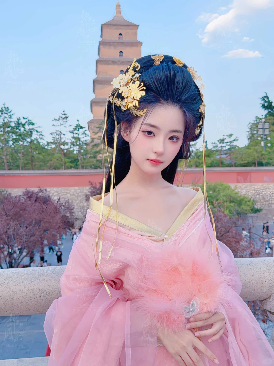 ccd还是手机！清冷感虞姬粉色战国袍太出片