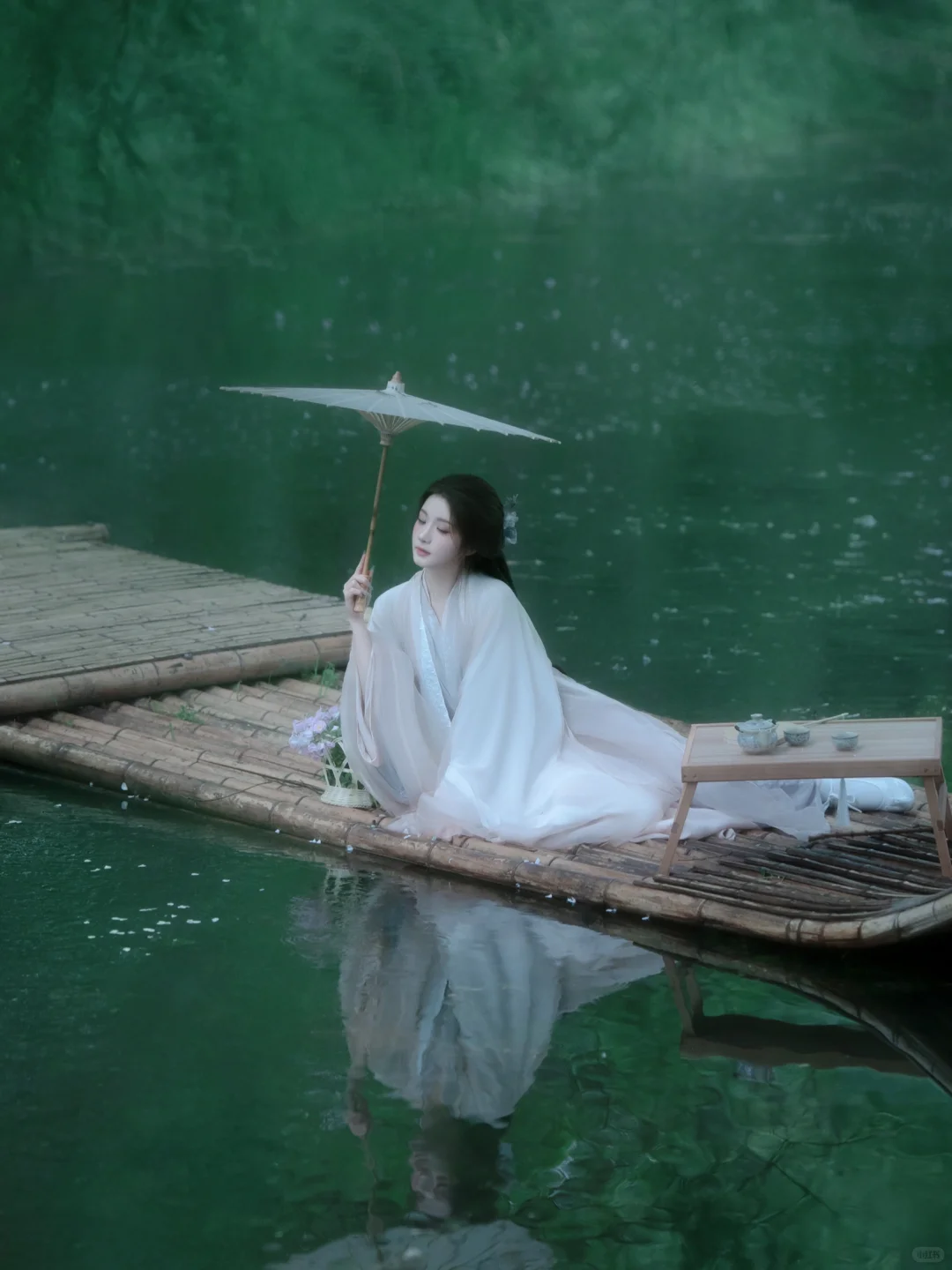 苏州雨中清冷感竹筏汉服🍃真江南氛围拉满❗️