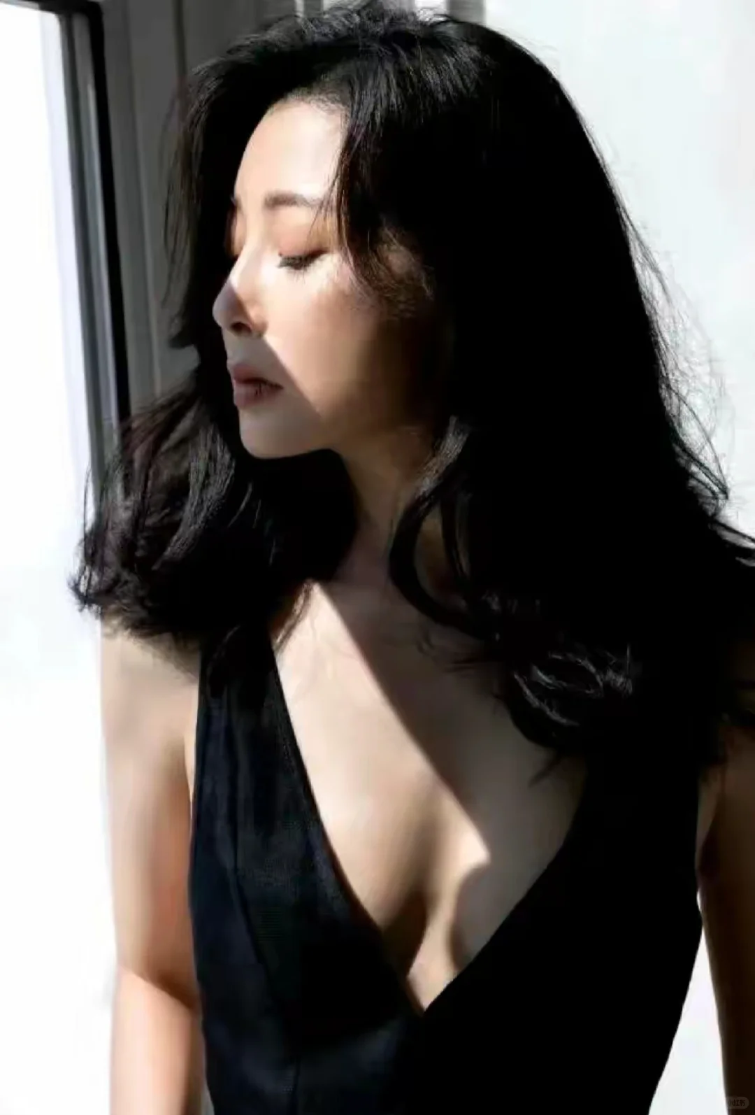 殷桃:黑丝玄彩
