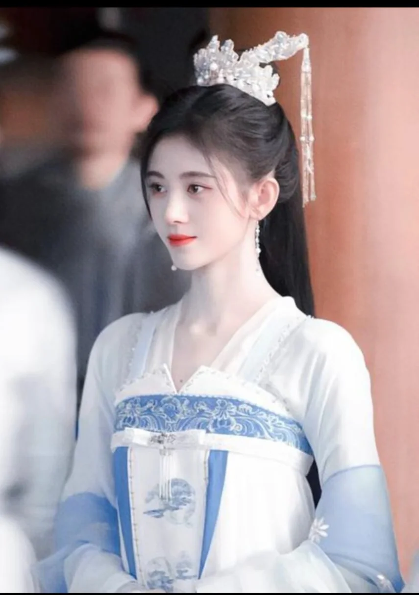 姜保宁服饰①
