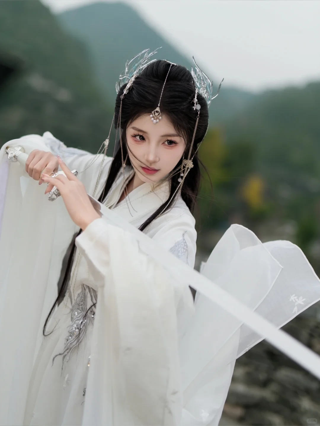 “师兄，今日一别，各自天涯”