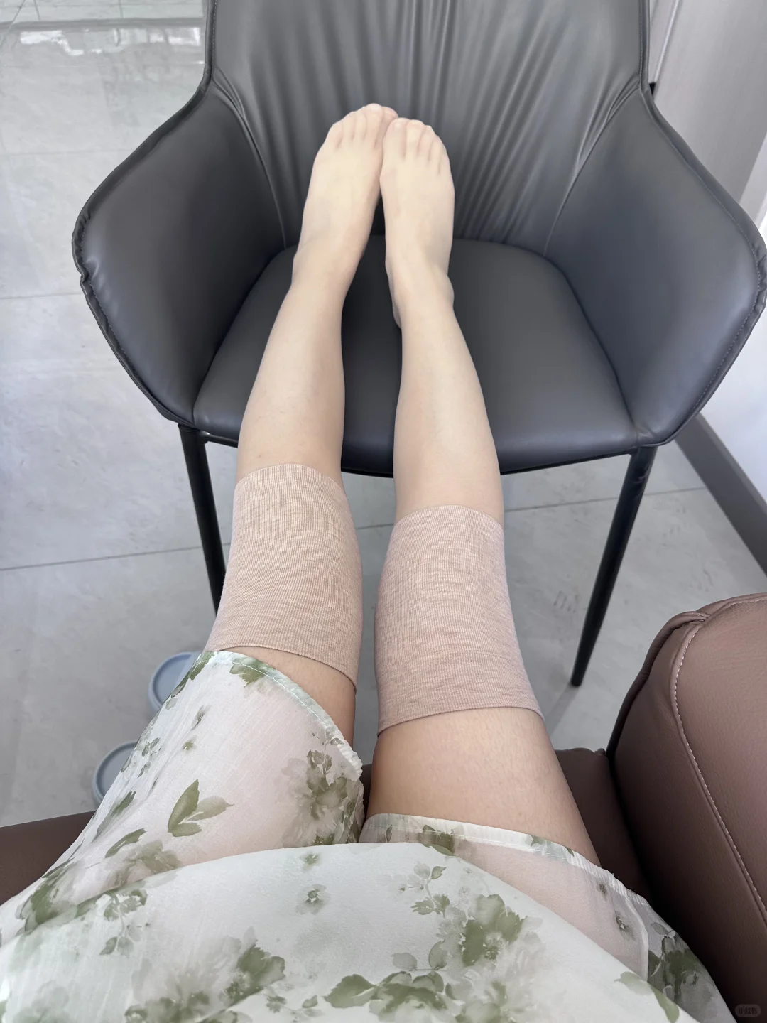 第一次穿护膝的丝袜……被它彻底的征服了