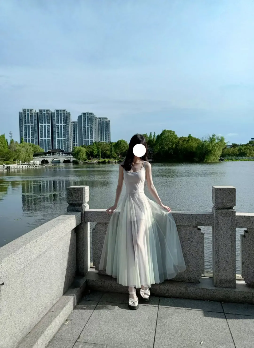 曝光卖 y 女