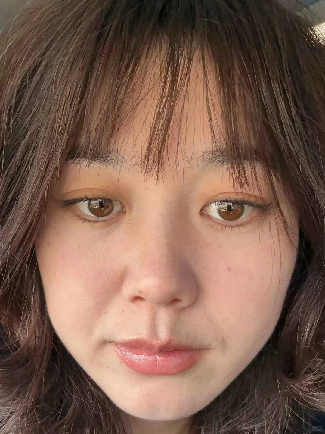 为什么五官端正却没有美女感 ？