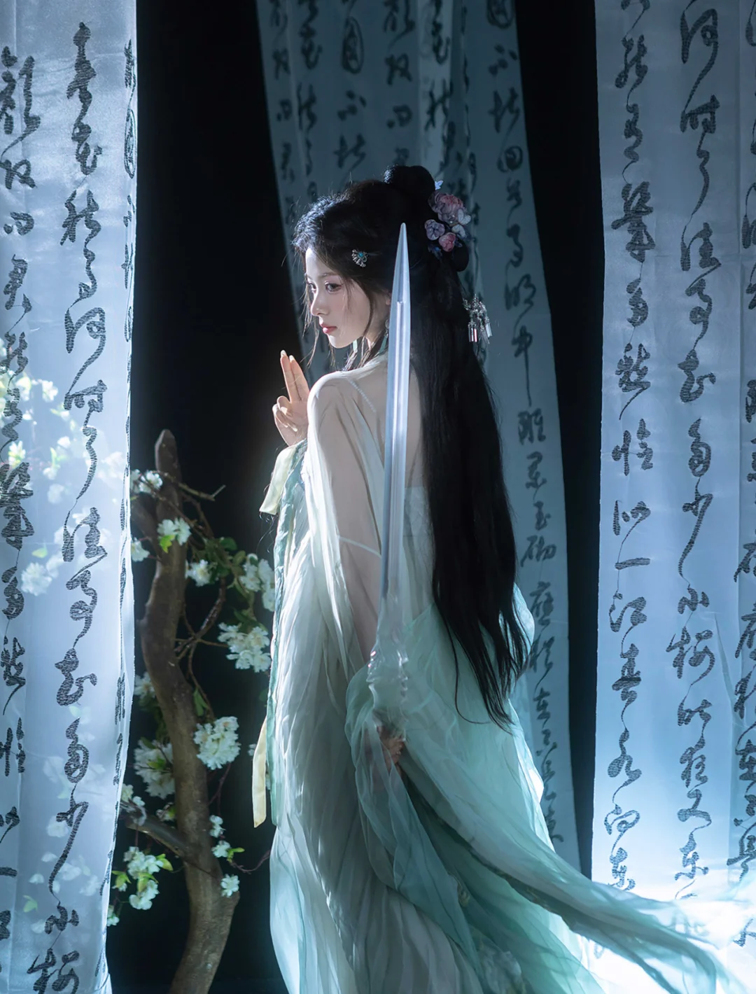 可以永远相信中式审美✨仙侠文女主既视感