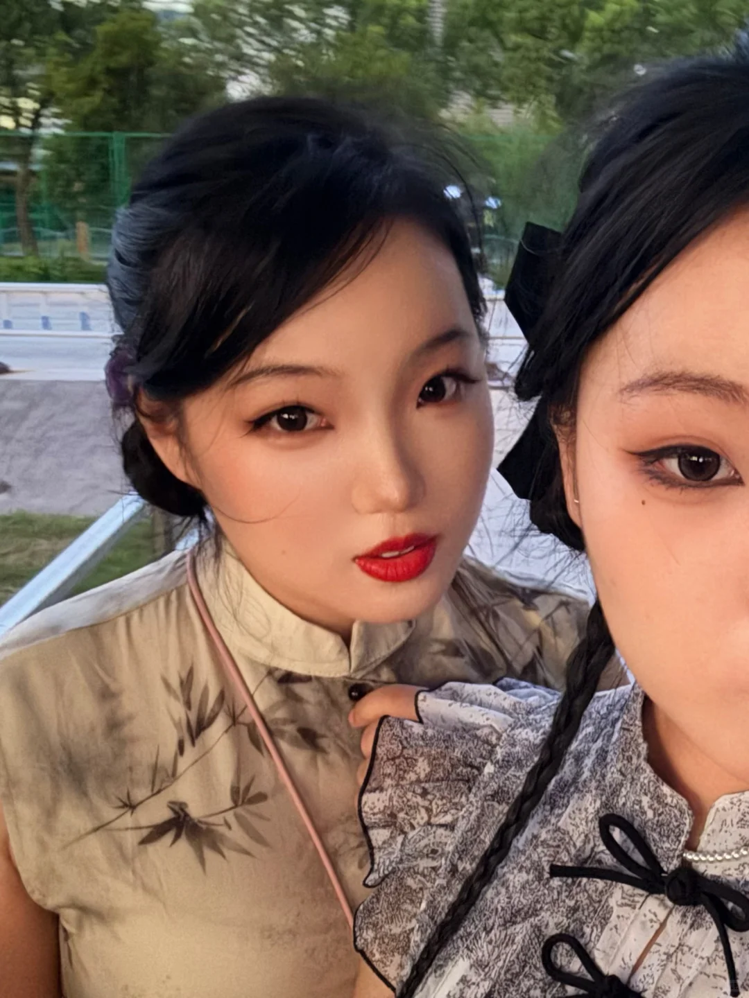 乌发红唇，中国女人独有的明艳美感