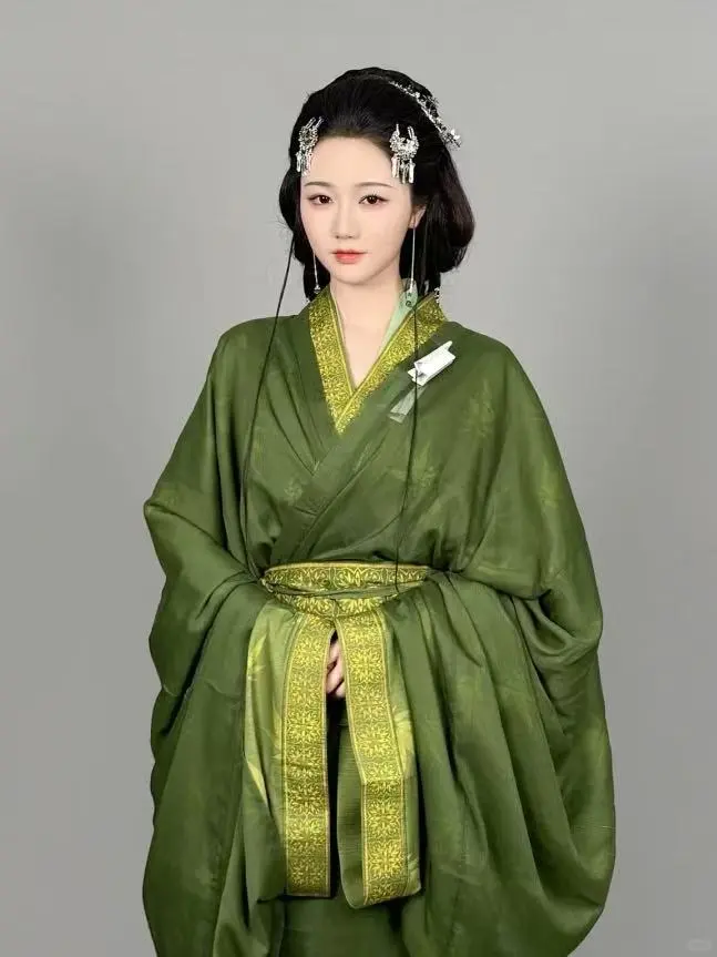 老天奶…突然理解折腰女主的选角了