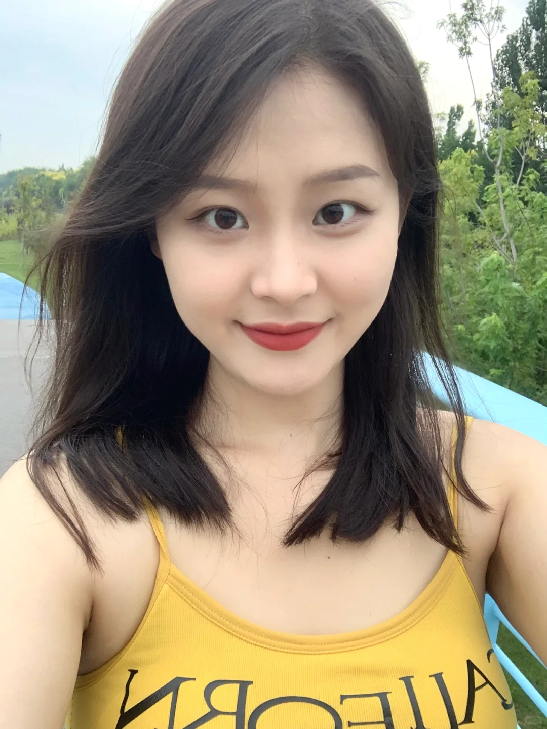 方圆脸 越素越好看