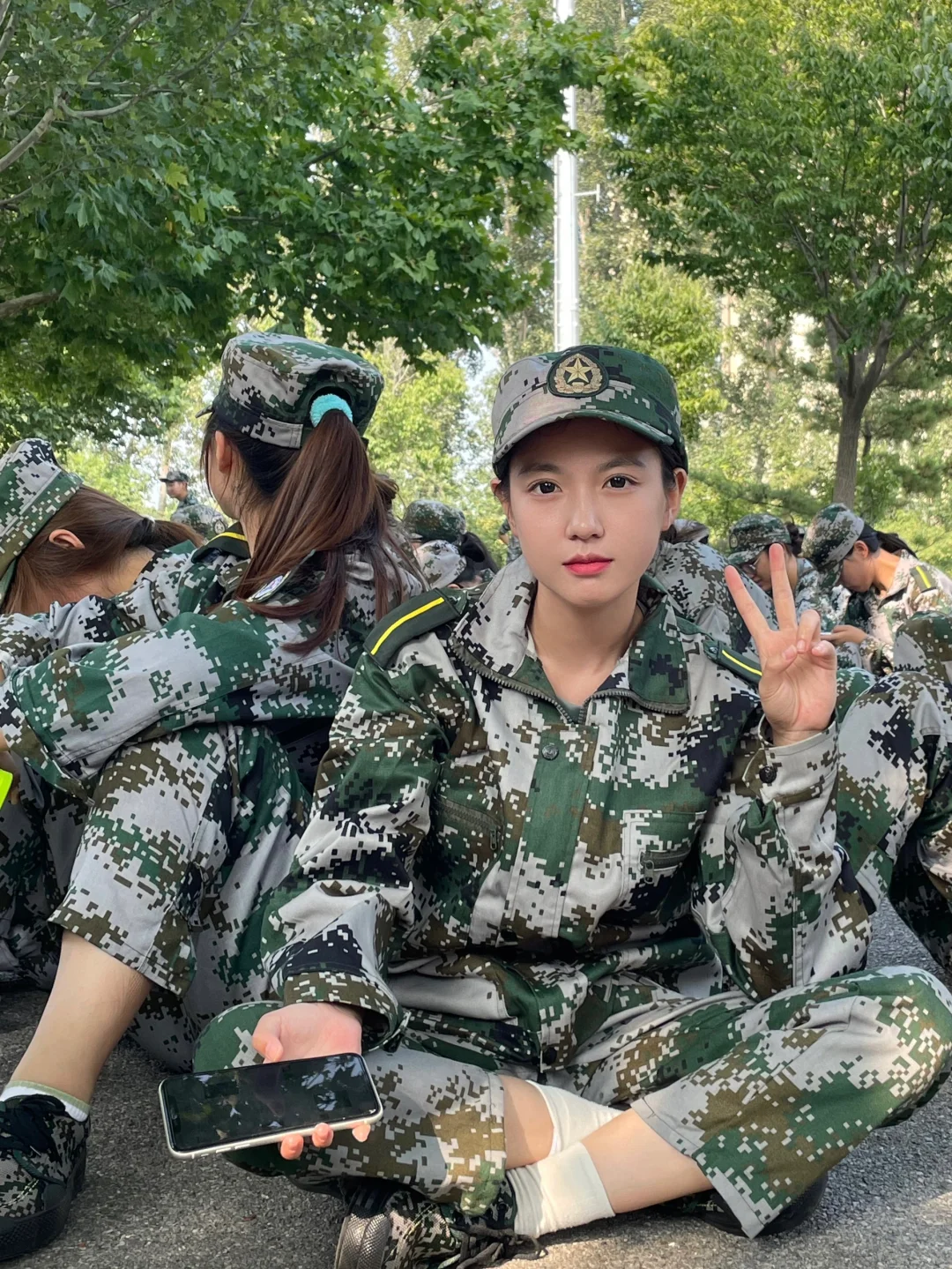 04女大|舍友说 别动你现在好漂亮