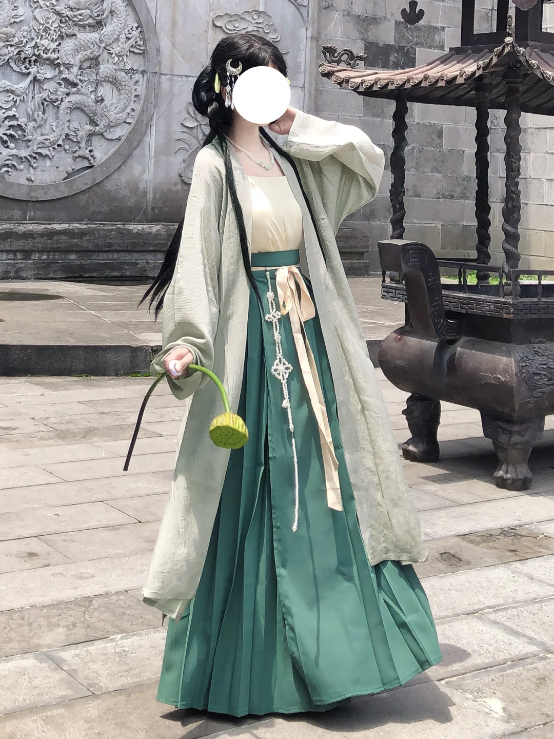 好喜欢我的绿色窄袖长衫～