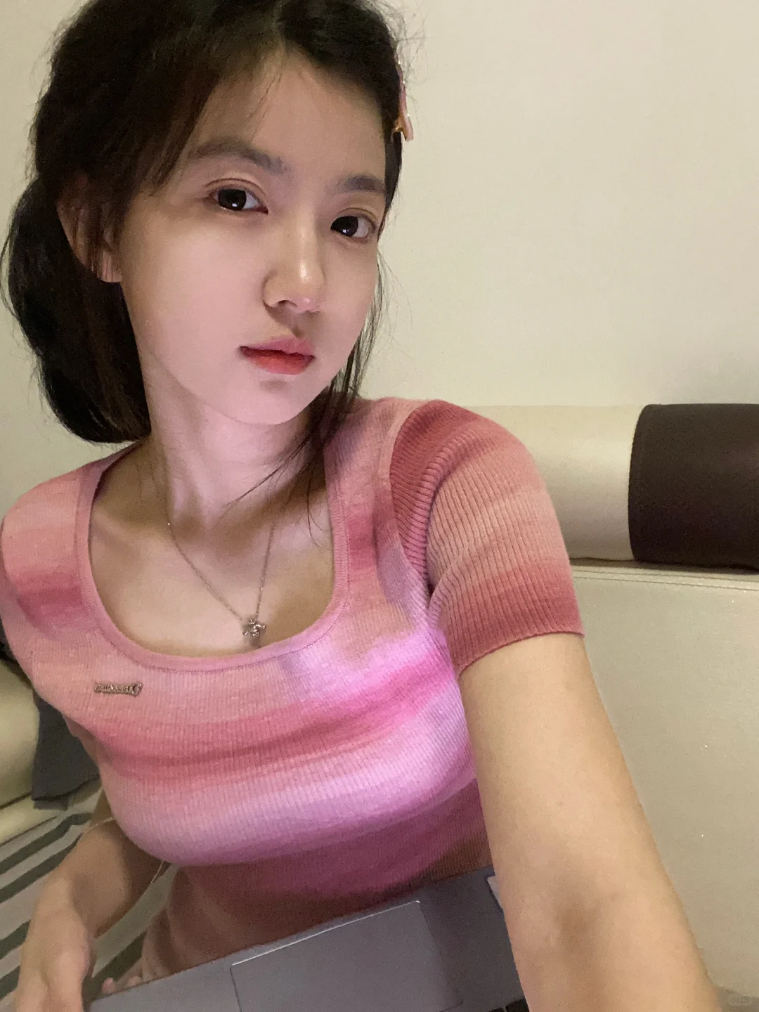 04女大|舍友说 别动你现在好漂亮