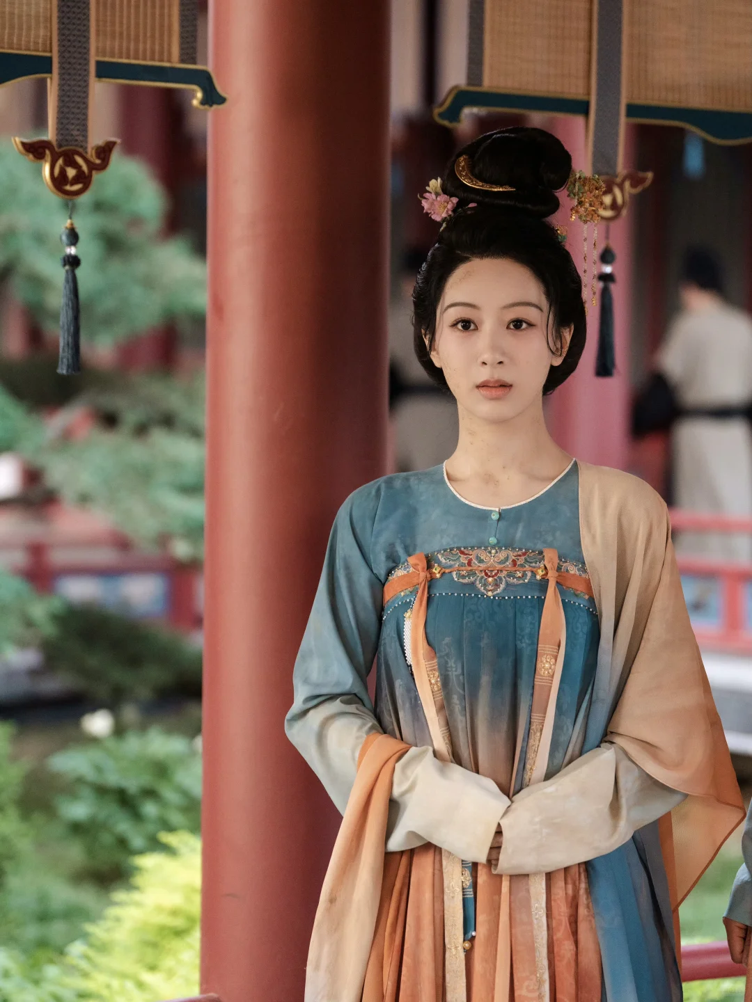 『锦绣芳华』杨紫妆造合集