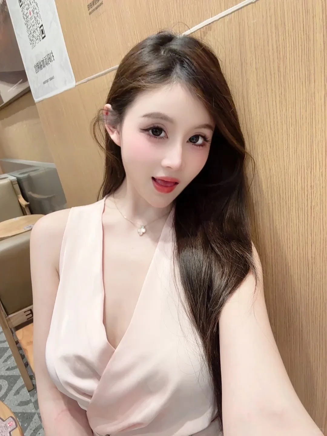 年纪轻轻的我，过着月入十万