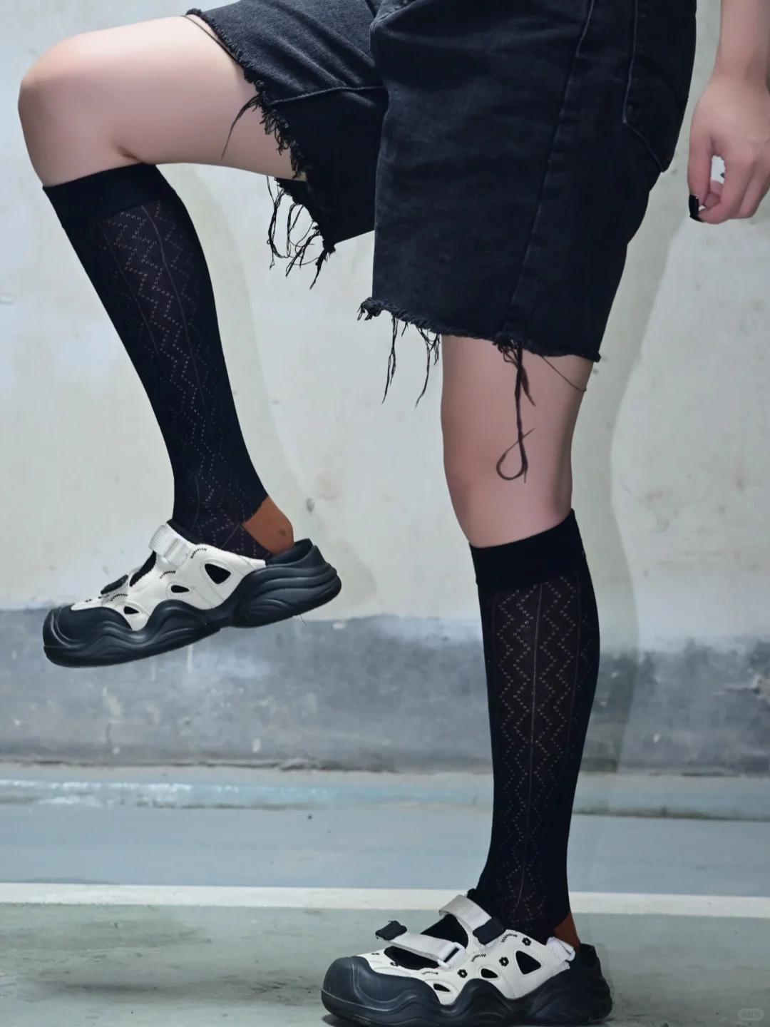 四色心动网眼长筒袜🧦｜撞色穿搭小心机！