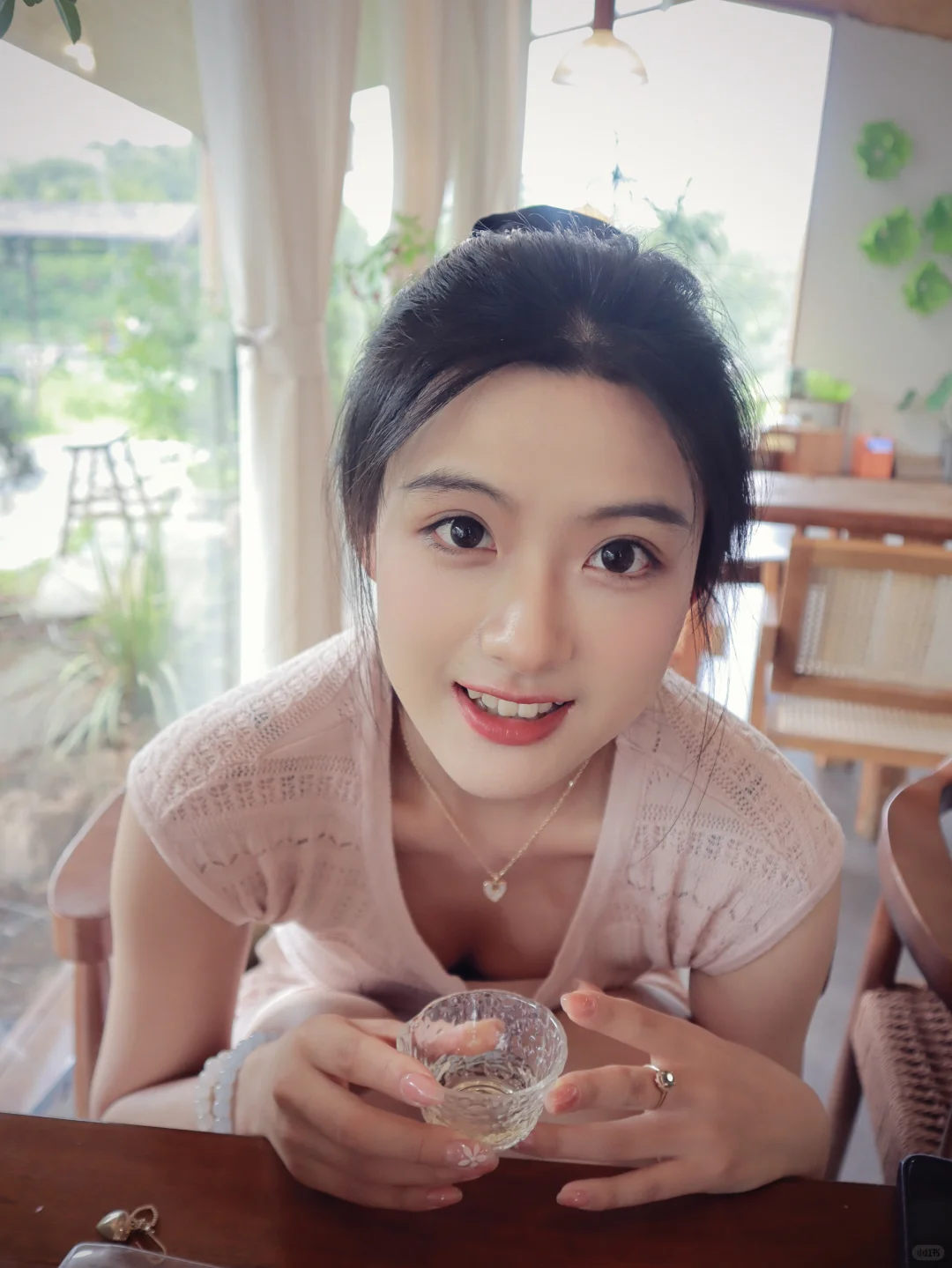 圆溜溜的眼睛
