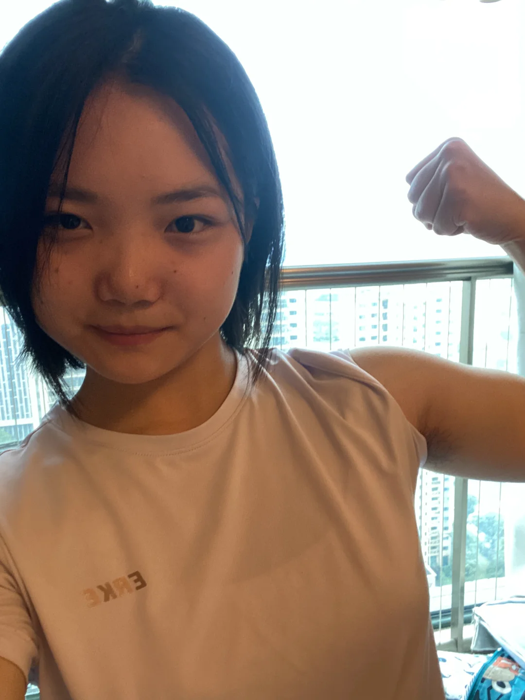 世上又诞生一名自然女