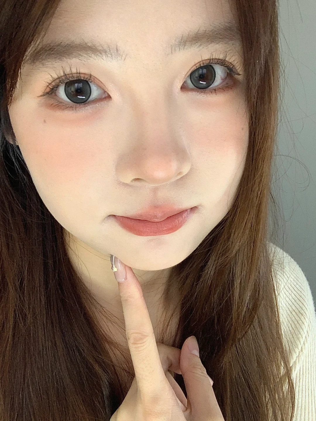 淡妆真的会给人一种毫不费力的美！！