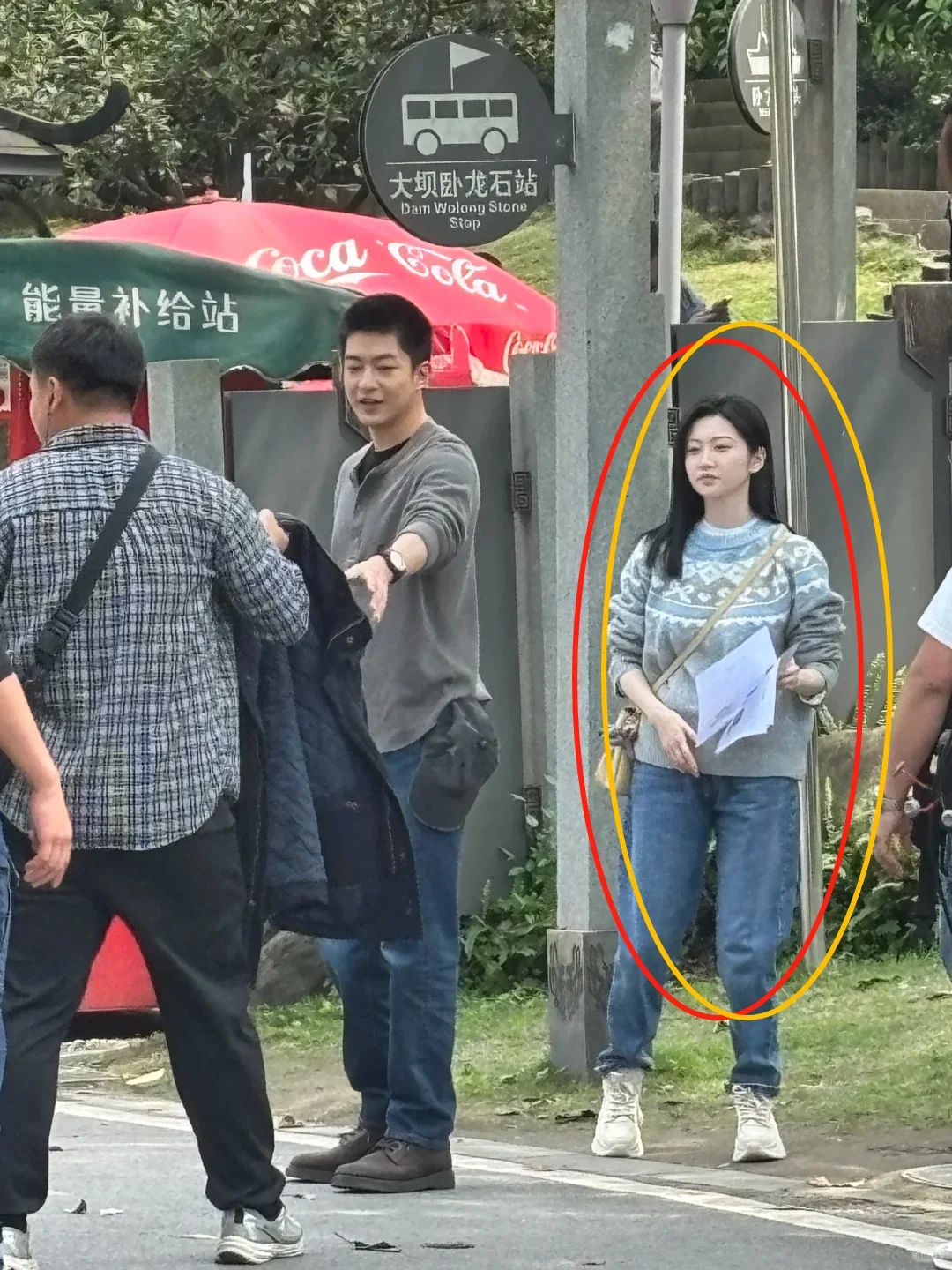 不是,她现实这么不上镜？！！…