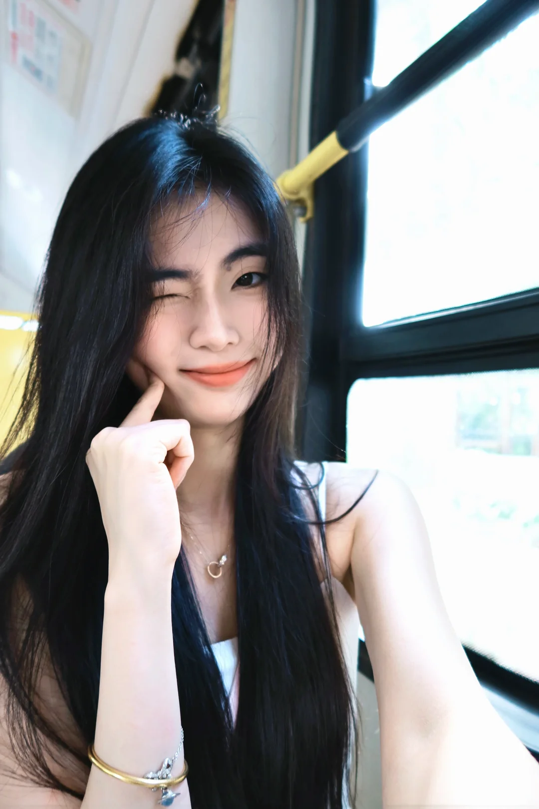 美美自拍咯🤳