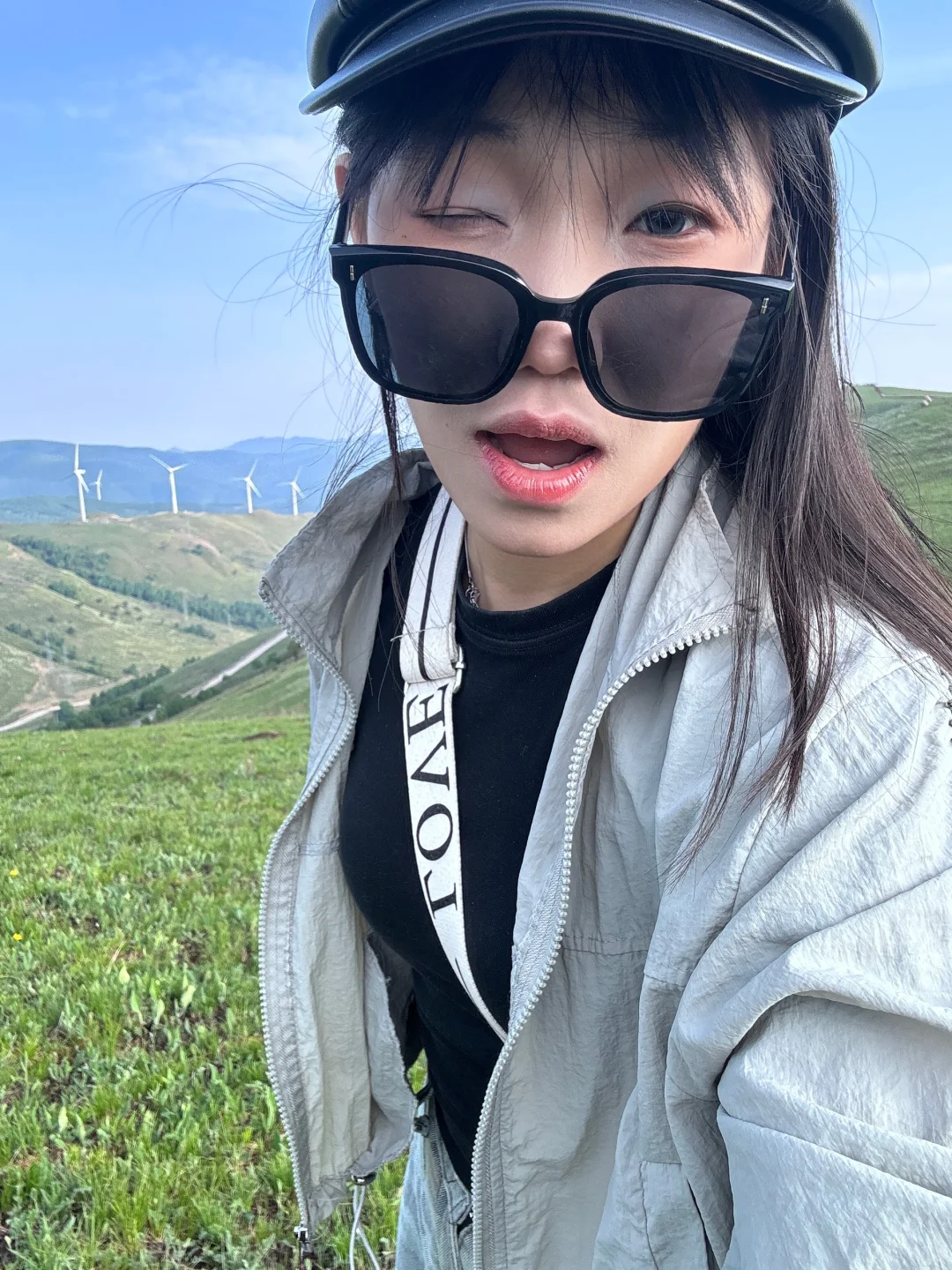 怎么会有人这么自恋 挺普的