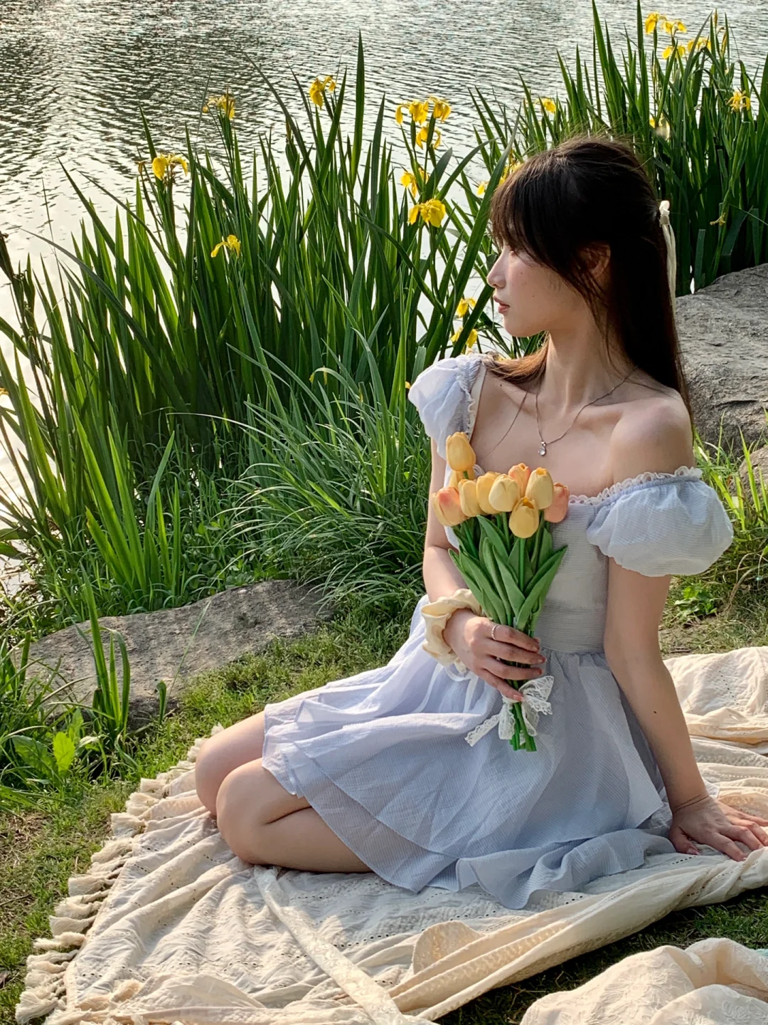 春日少女 五一出游穿上