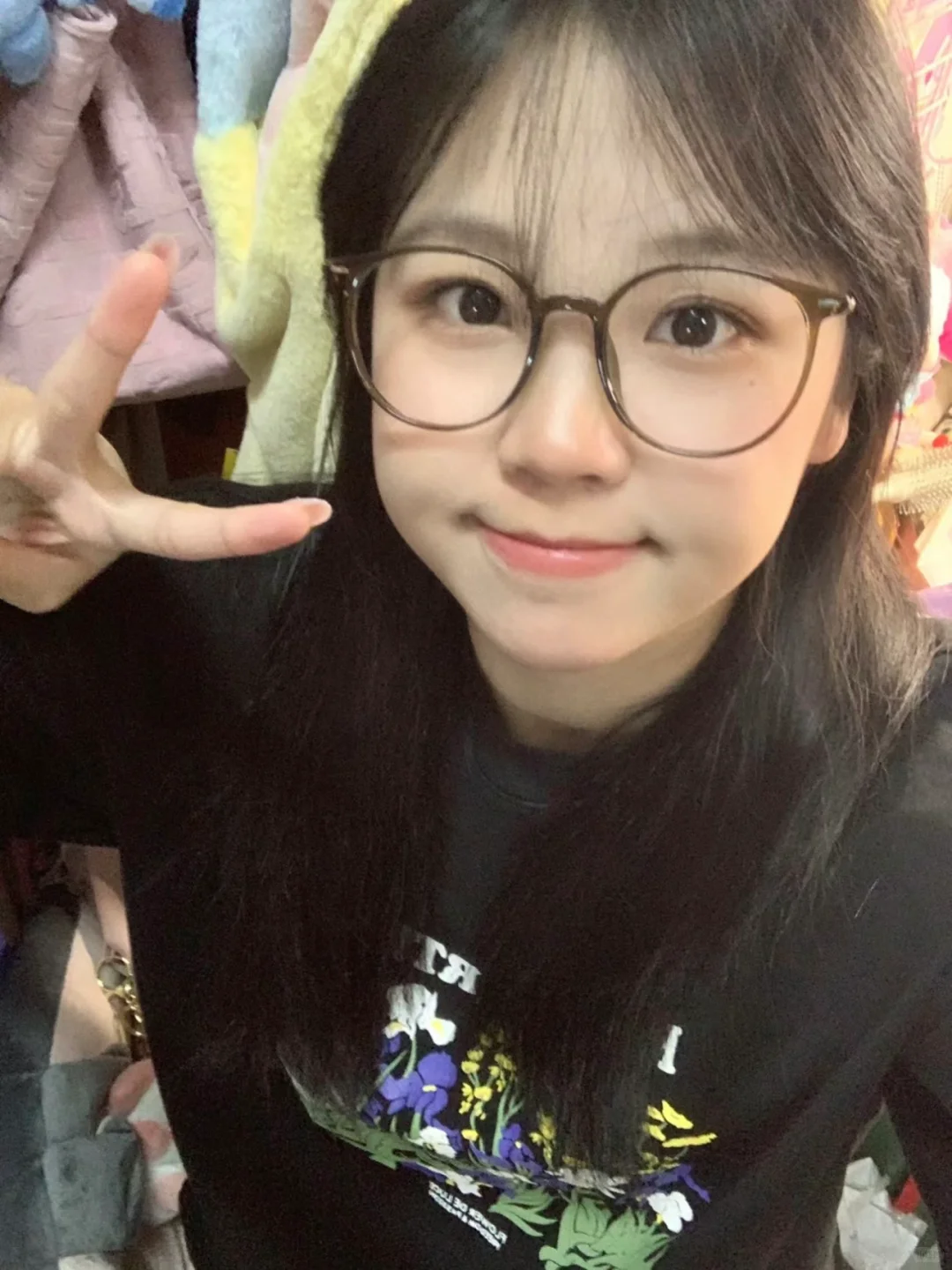 长圆脸丨舍友说我长了张素颜也很上镜的脸