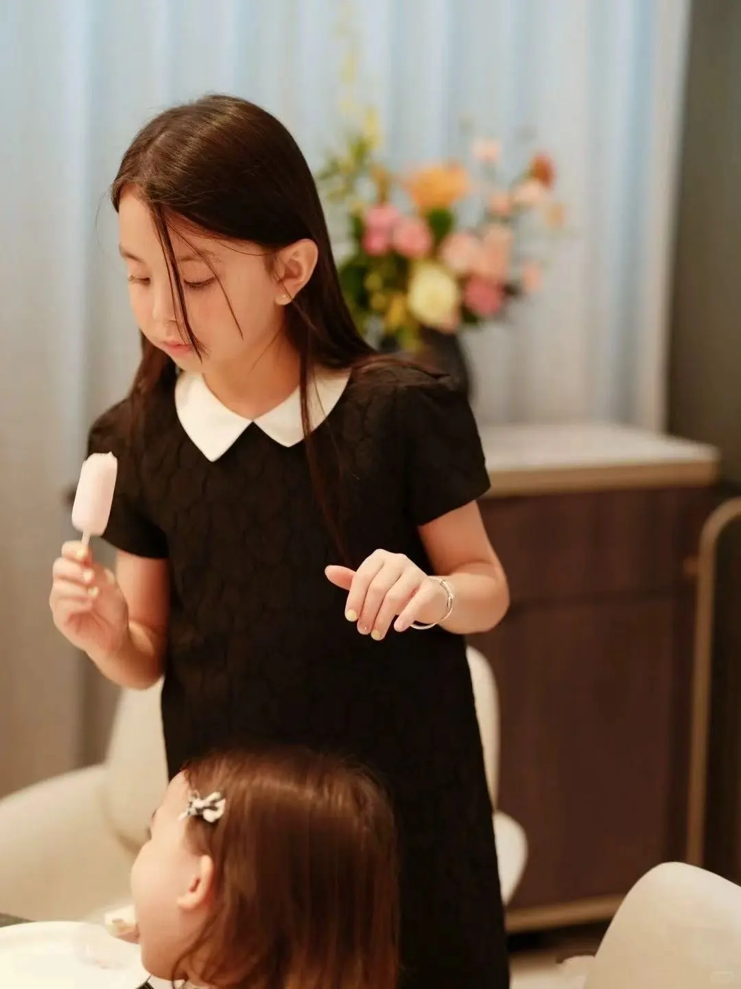 这个女孩子的冷色调真的绝了～