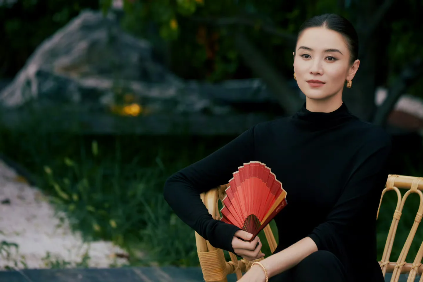 光圈里的东方女性美～中式审美配这位姐绝了