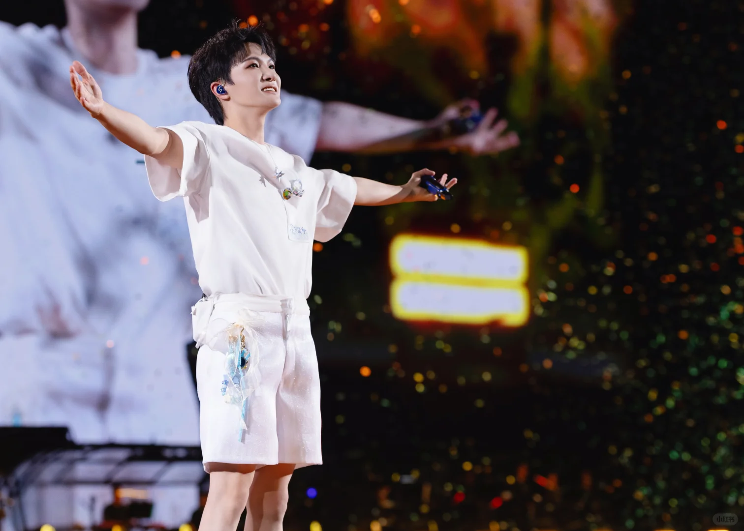 周深 | ☀「深深的」7月27日演唱会舞台日记5⃣