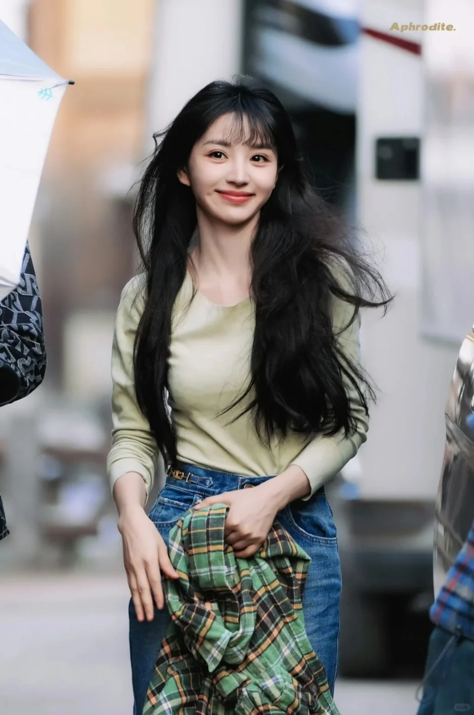 突然对女明星起了敬意。。