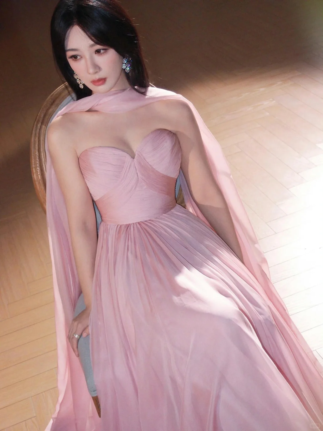 杨紫，容颜，胜了一切形容🌸