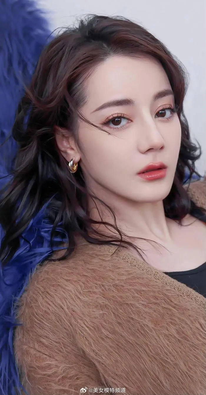 迪丽热巴‖人怎么可以美成这样