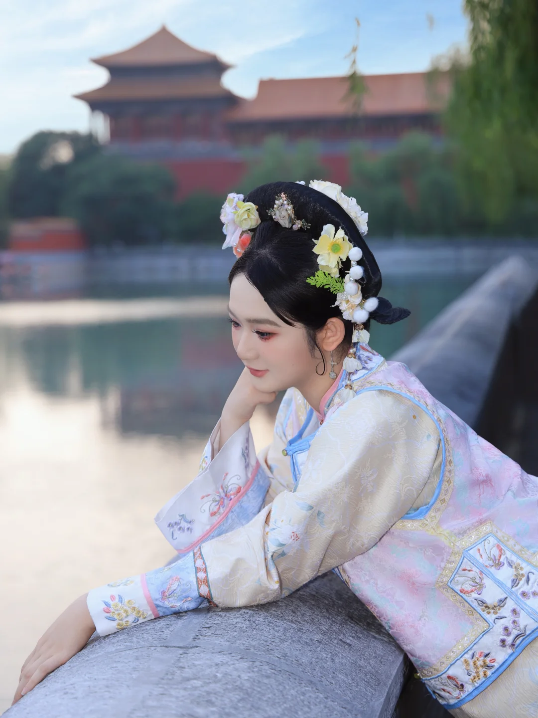浅当一下紫禁城格格💐 旗头一戴 谁都不爱