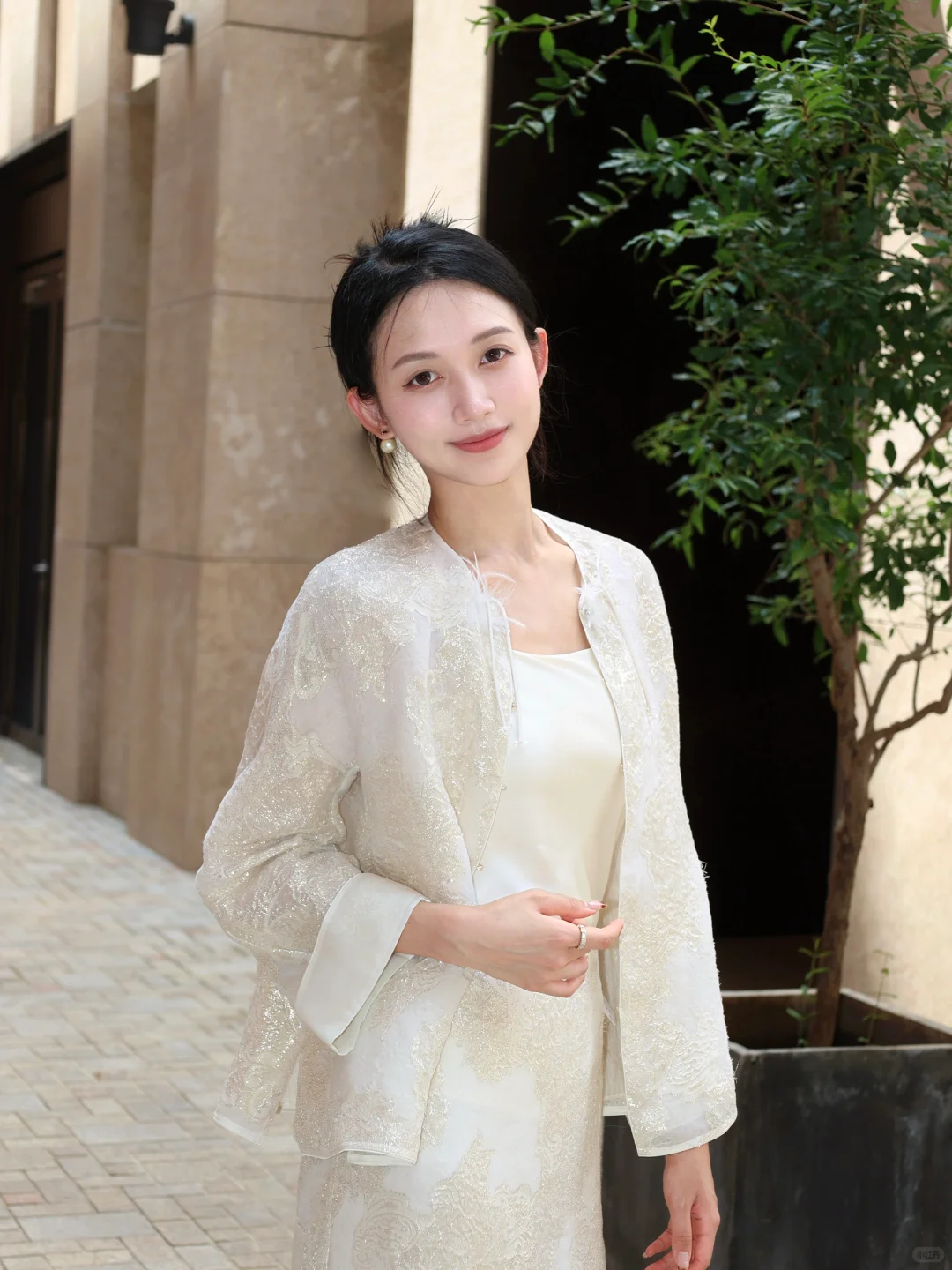 妈妈说额头露出来 大大方方的