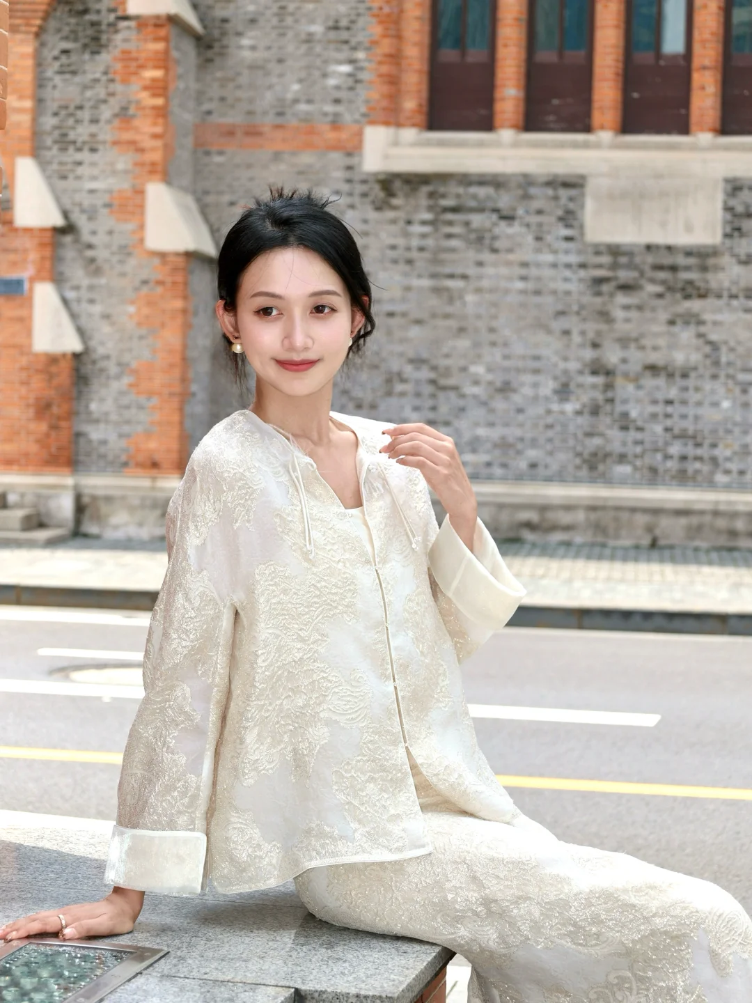 妈妈说额头露出来 大大方方的
