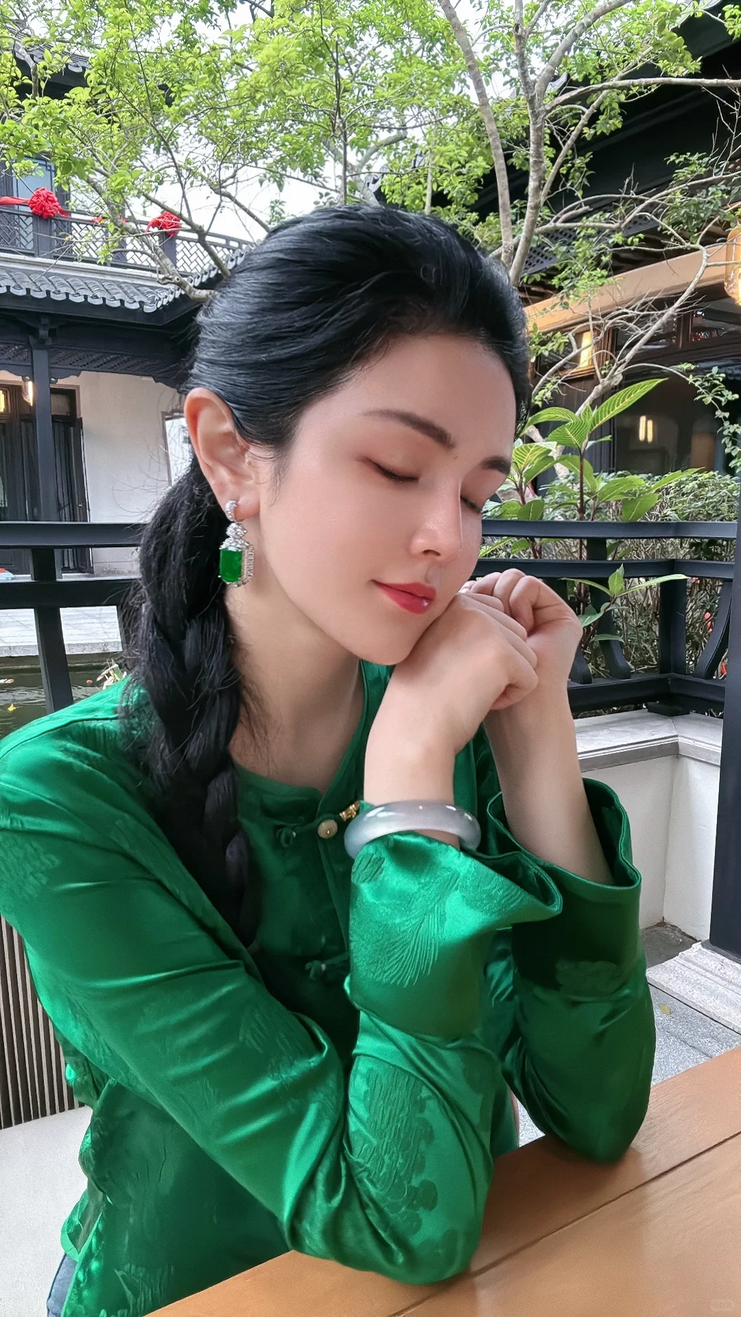 这个侧颜骨相打几分