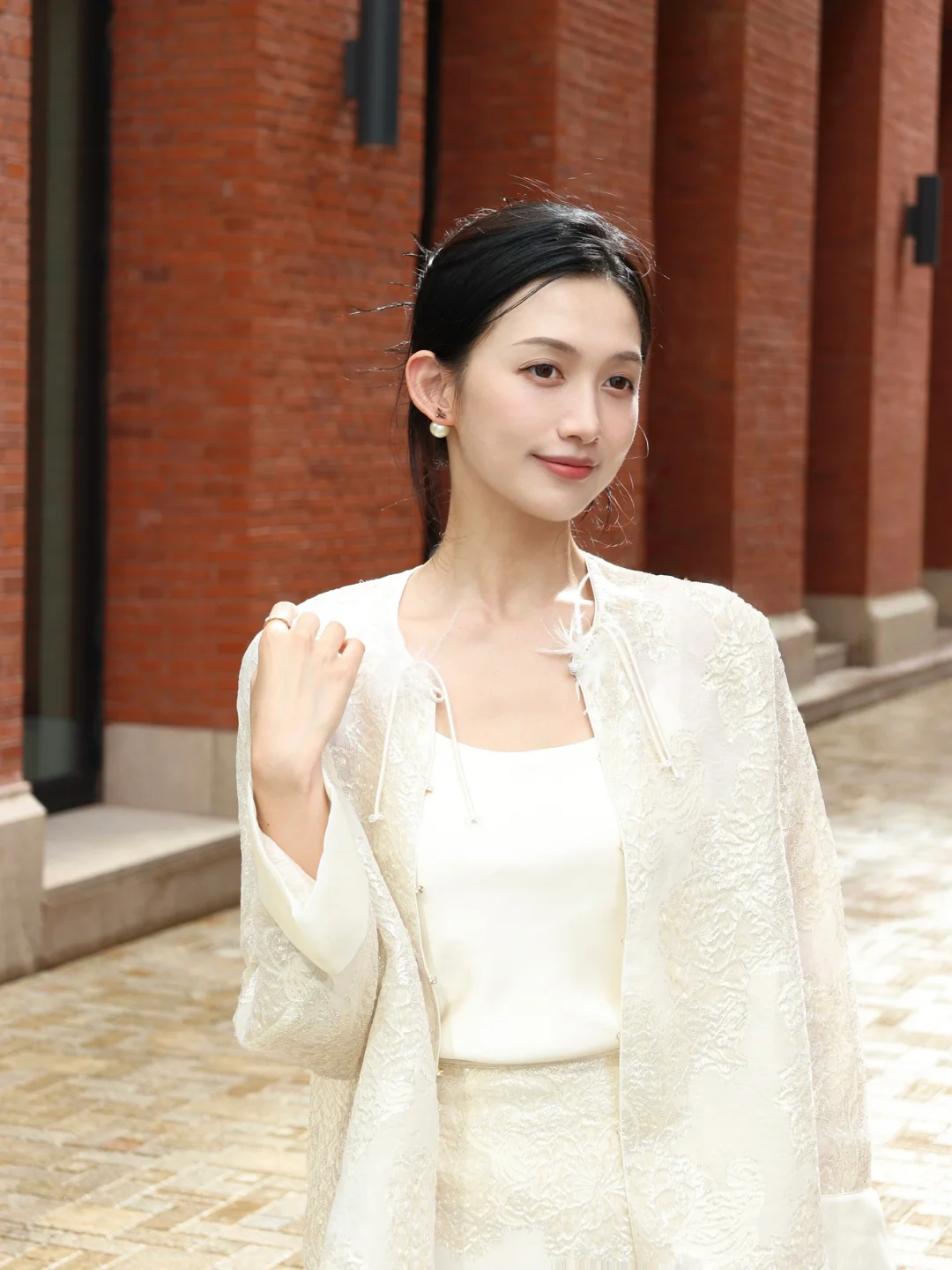 妈妈说额头露出来 大大方方的