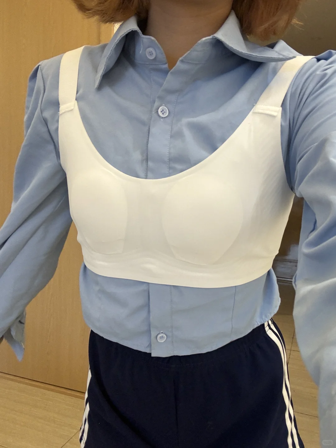 一秒“缩胸”😭没有圆盘大胸姐妹不爱吧……